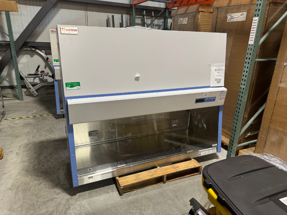 Image of Thermo 1300 Series A2 6' BioSafety Cabinet
